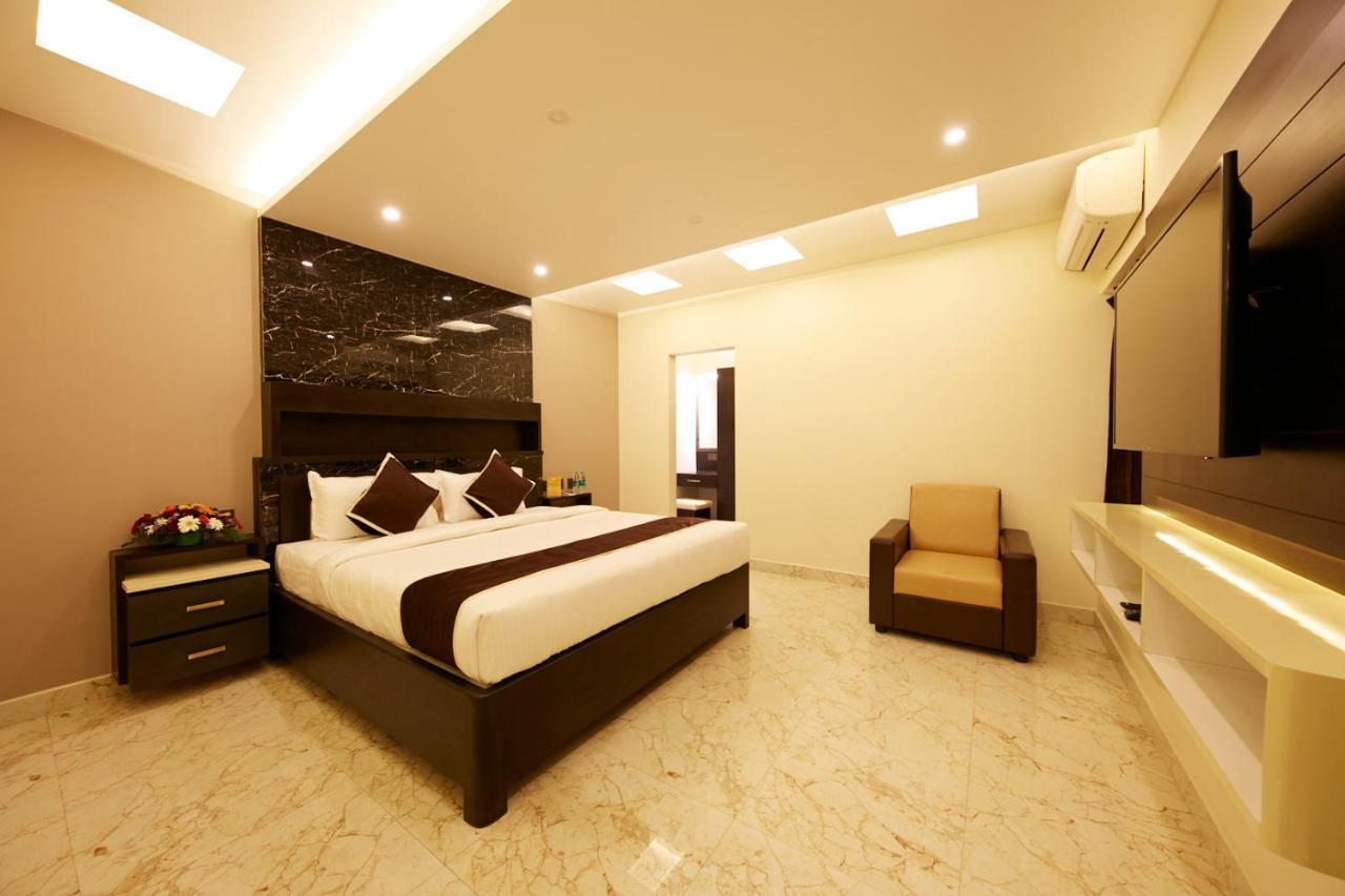 Al Noor Palace Business Class Hotel Chennai Exterior photo